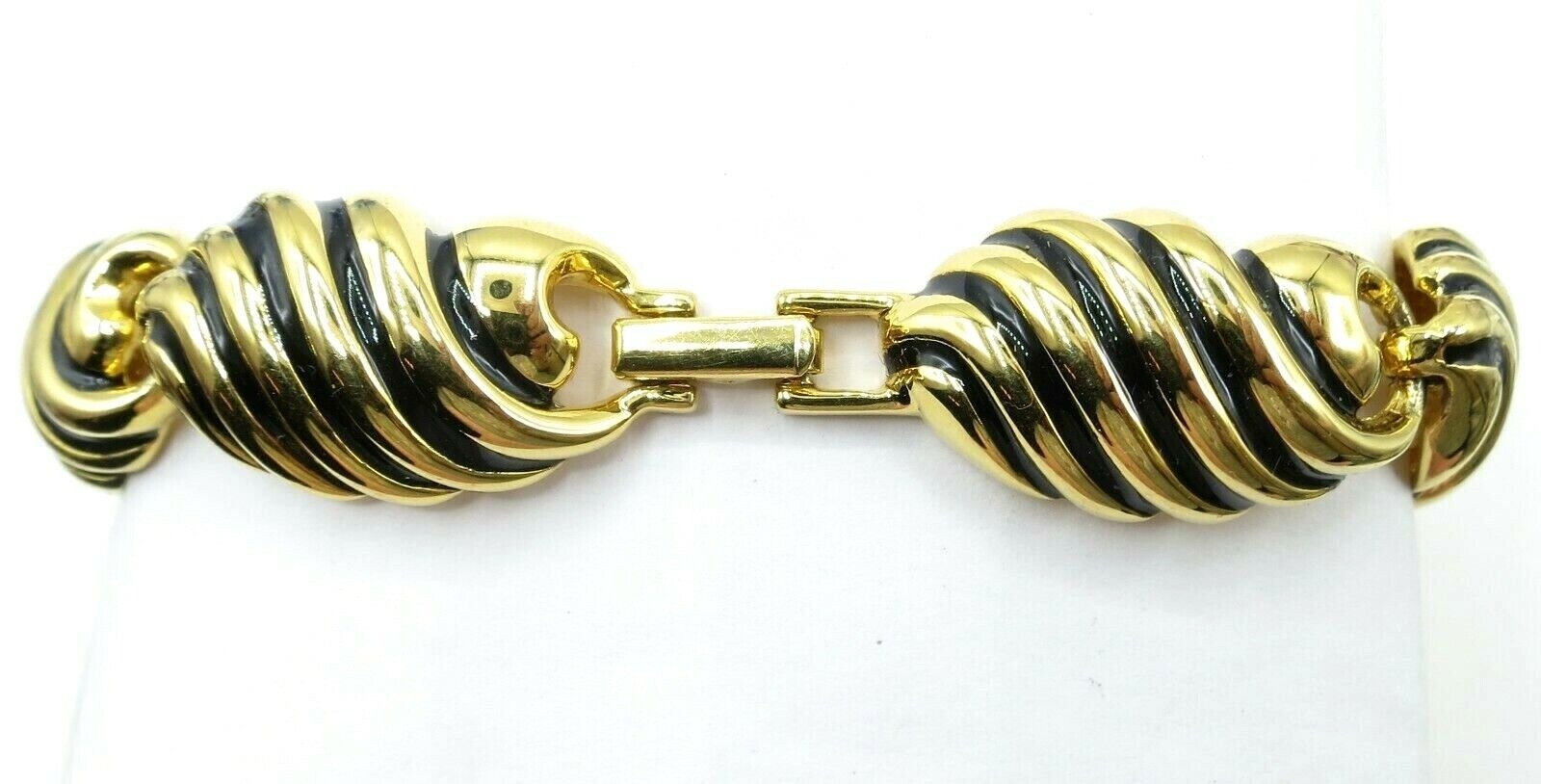 Joan Rivers Classics Collection Shell Link Bracel… - image 4