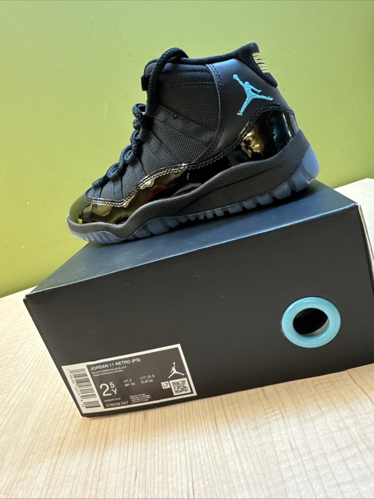 Size 2.5- Air Jordan 11 Retro 2025 Gamma Blue BRAND NEW - IN HAND*PS  BLACK XI