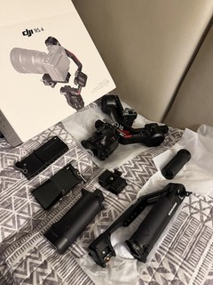 DJI RS 4 Motorized Camera Gimbal Stabilizer USED. Fully functional.