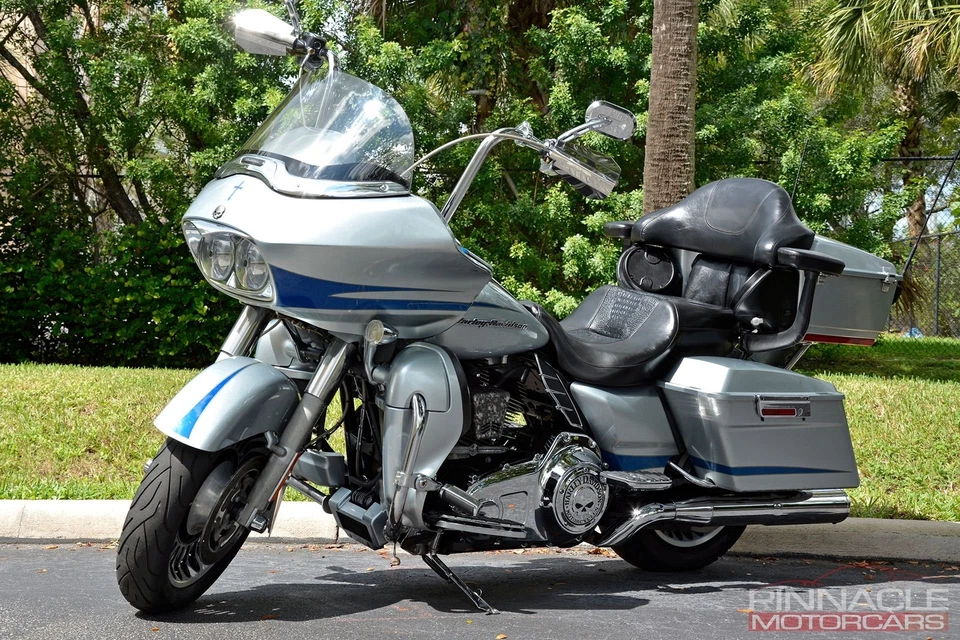 Harley-Davidson Touring 2011  Foto 2 de 4