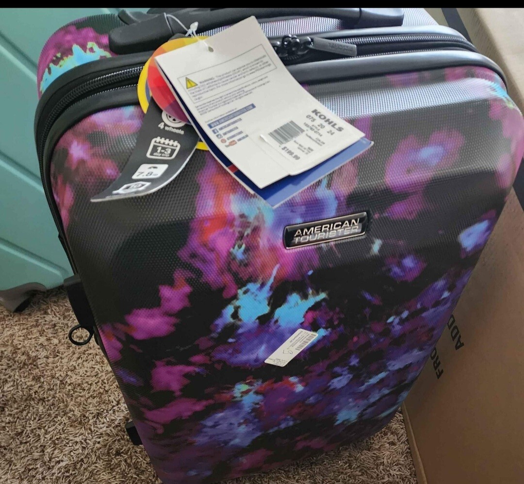 American Tourister Burst Max spinner luggage