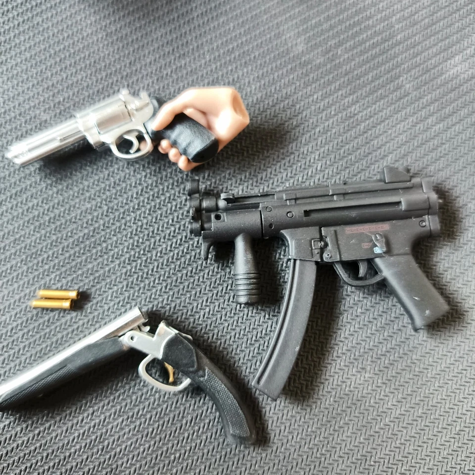 热卖玩具 MMS139 居住邪恶爱丽丝夹克 MMS158 琥珀绿色帽子活动人偶 — 第 2/4 张图片