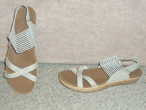 skechers brie sandals