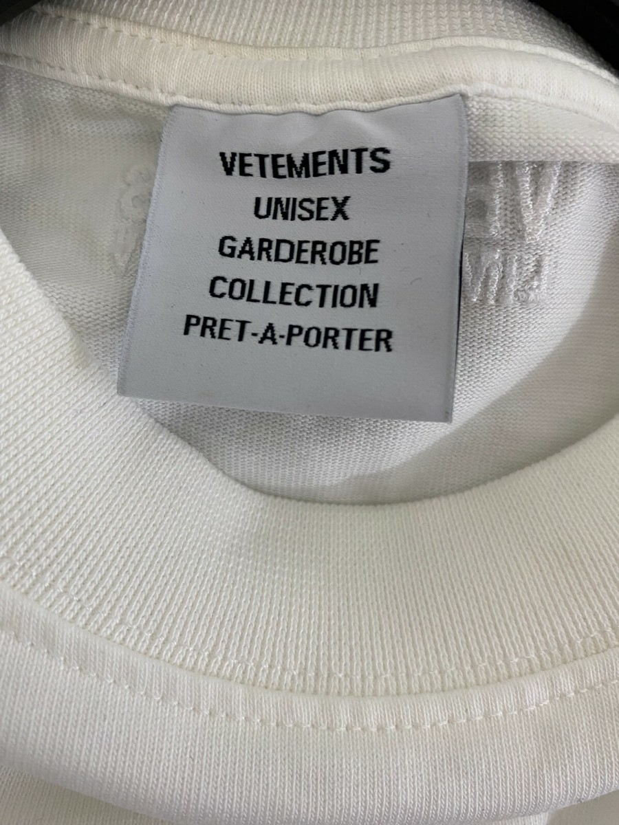 Vetements Unisex Degrade Gothic Logo Long Sleeve Shirt White Vetements Unisex Degrade Gothic Logo Long Sleeve Shirt White