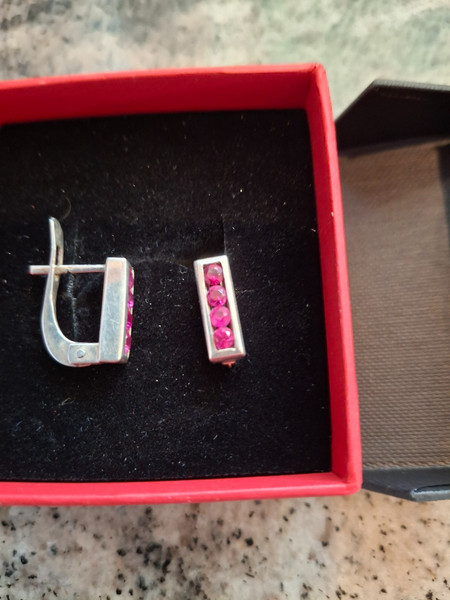 Ohrstecker Silber 925 mit Rubinen