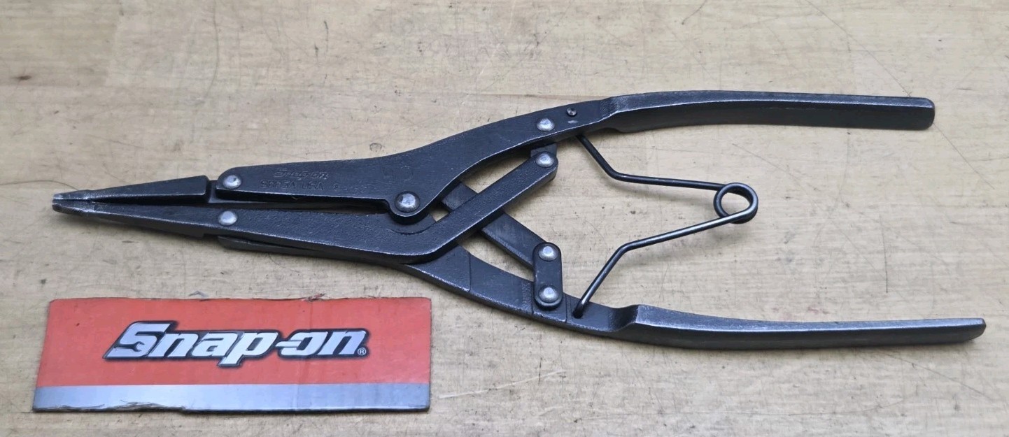 Snap On SRP5A - 10-1/4" Long Spring Loaded Straight Tip Retaining Ring Pliers