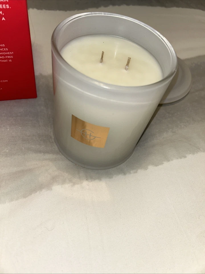 BRAND NEW GLASSHOUSE WHITE CHRISTMAS CEDAR LEAF & FRUITY CLOVE SOY CANDLE 13.4 Foto 4 de 4