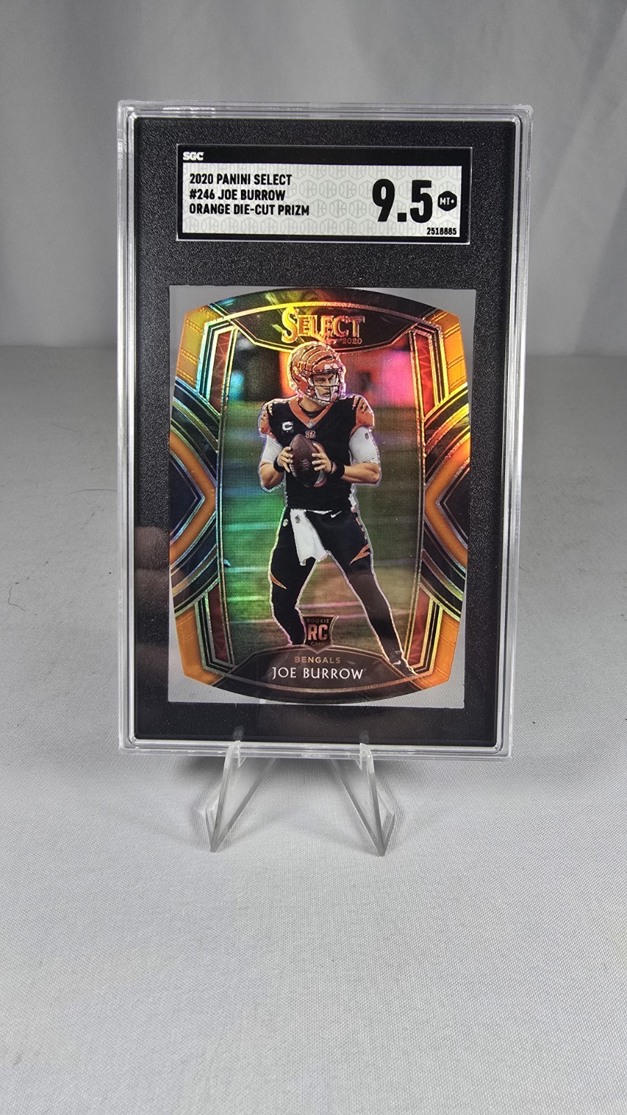 2020 Panini Select Orange Club Level Joe Burrow RC #246 Die-Cut SGC 9.5