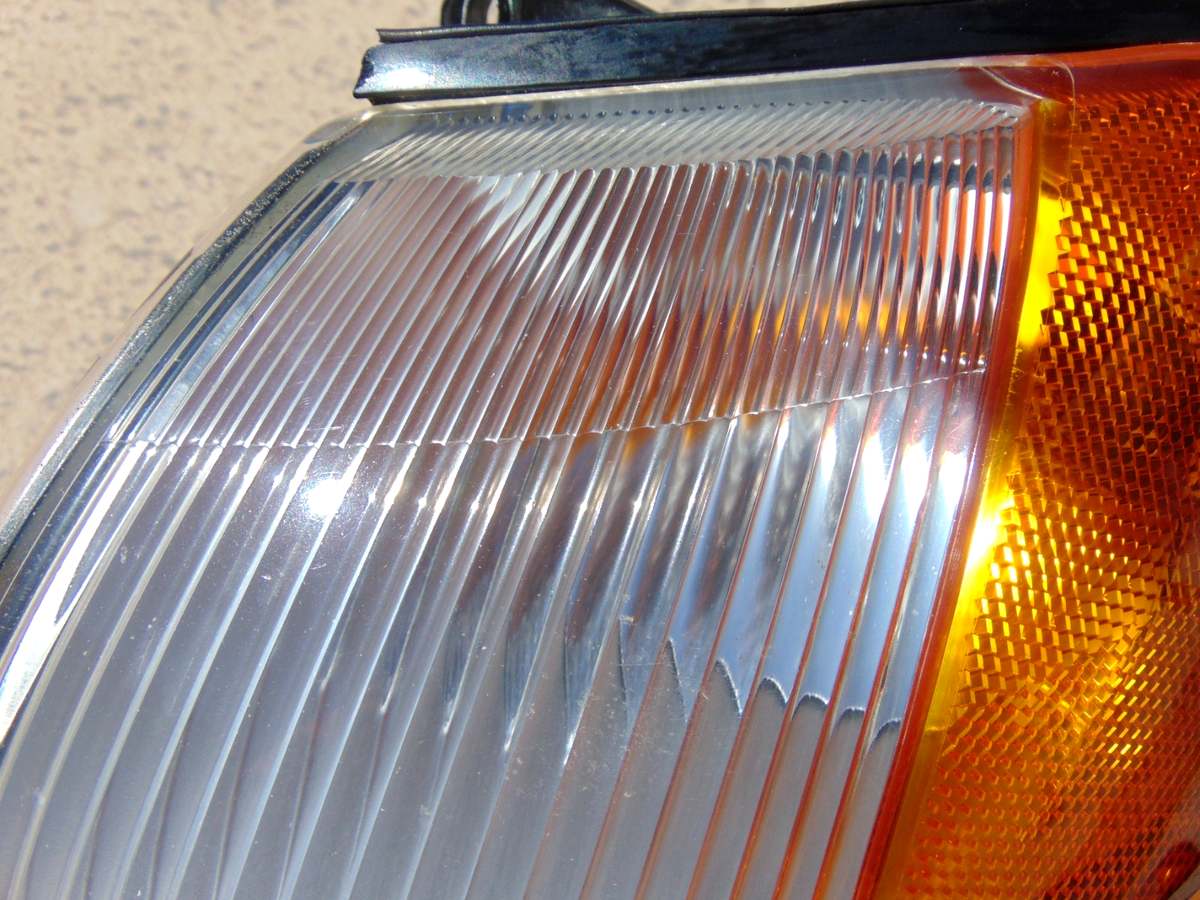 92-95 Toyota Paseo Corner Turn Signal Light Lamp Assembly LH