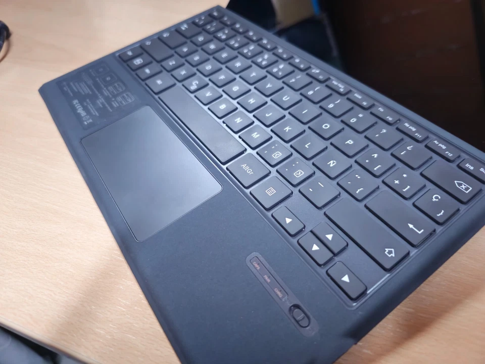 TABLET PC MICROSOFT SURFACE PRO 5 (INTEL CORE I5/8/256) - Imagen 3 de 4