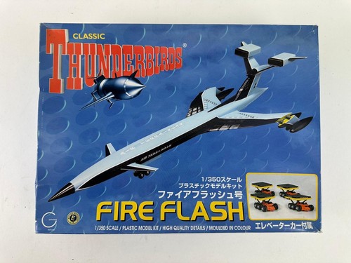 Thunderbirds Classic Fire Flash avec voitures élévatrices 1/350 AOSHIMA Japon - Photo 1/7