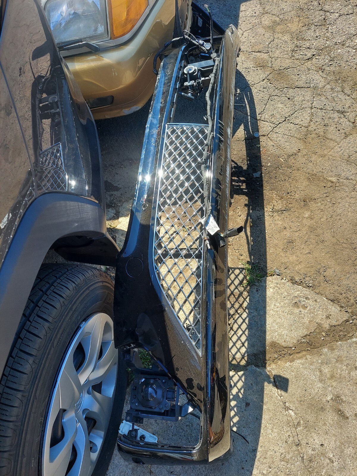 2019 2020 2021 BENTLEY CONTINENTAL GT OEM FRONT BUMPER COVER With Radars And Cam
