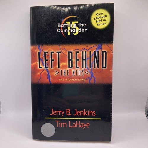 Battling the Commander (Left Behind: The Kids) - Mass Market Paperback - GOOD