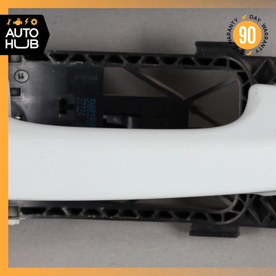 11-18 Porsche Cayenne 958 Front or Rear Right Exterior Door Handle White OEM - Image 3 of 4