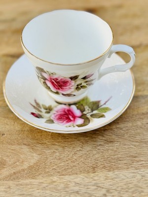 Vintage Duchess Bone China Pink Roses Teacup & Saucer Made In England