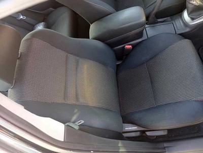 463108 sitz v.r. TOYOTA AVENSIS BERLINA T25 2.2 D-4D EXECUTIVE BERLINA 2005