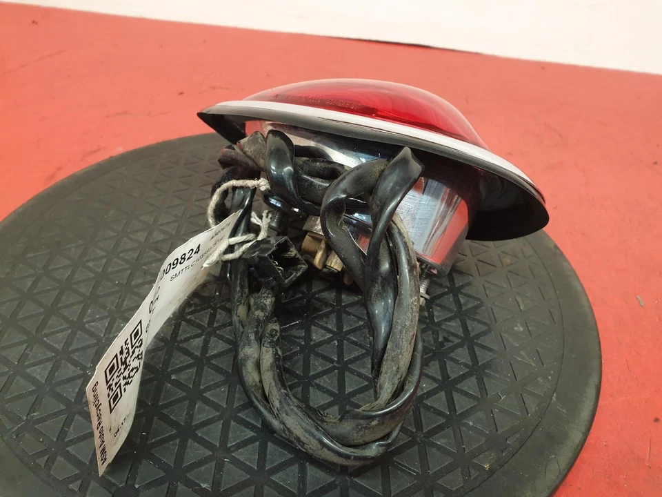 LUZ TRASERA TRIUMPH ROCKET 2009 Foto 4 de 4