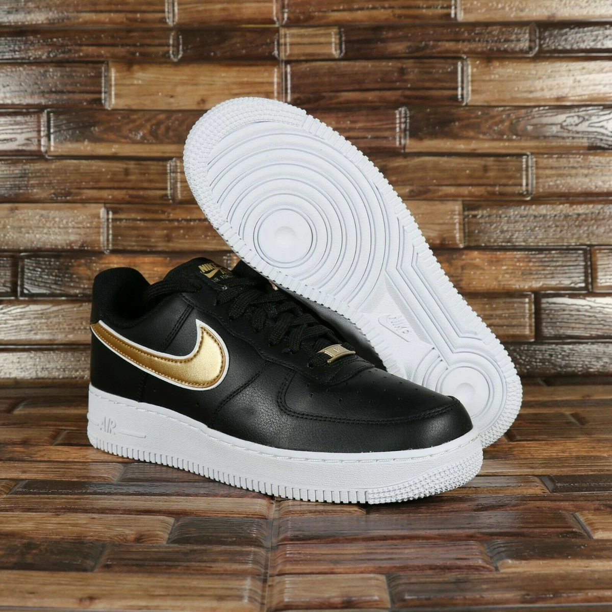 Nike Women's Air Force 1 '07 Shoes