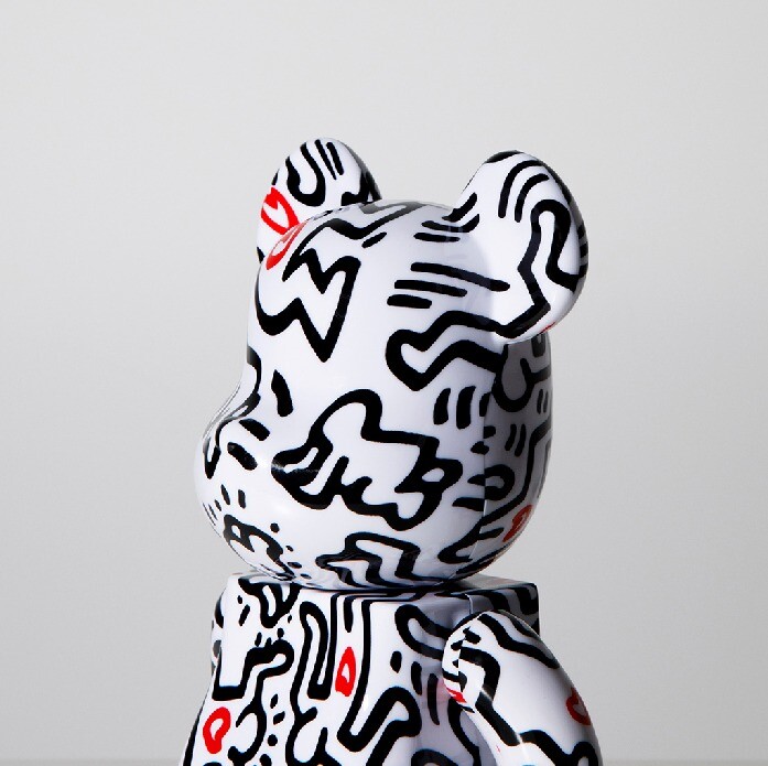 Medicom Toy BE@RBRICK Bearbrick 400% + 100% Keith Haring #8 Medicom Toy BE@RBRICK Bearbrick 400% + 100% Keith Haring #8