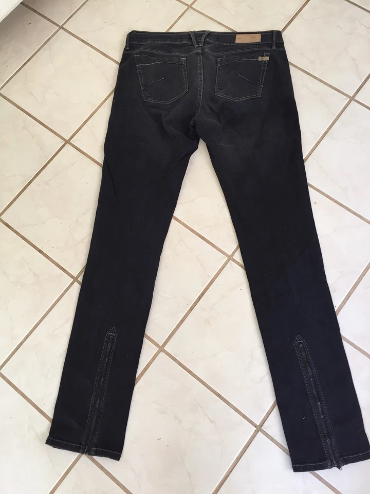 Pantalones de mezclilla Divine Rights of Denim negros LUST tiro bajo clásicos cremallera tobillo ajustados talla 29 Foto 4 de 4