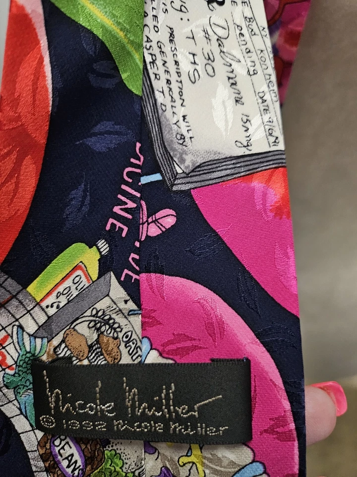 Gravata Vintage Nicole Miller 1992 Médicos Médicos Medicina 100% Seda - Imagem 4 de 4