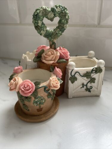Papel Giftware Garden Theme Tea Light Holder . Pre Owned Great Condition. Cute