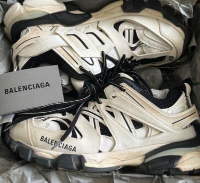 BALENCIAGA TRACK SNEAKERS BLACK WHITE UNISEX 40 or 10 | eBay BALENCIAGA TRACK SNEAKERS BLACK WHITE UNISEX 40 or 10 | eBay