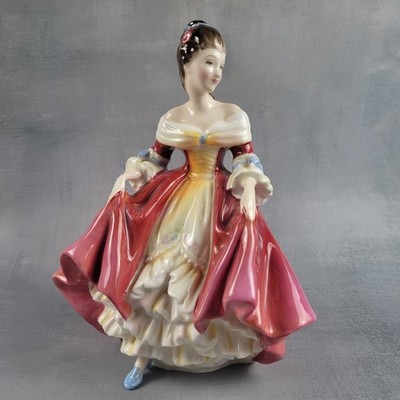 Royal Doulton Southern Belle HN2229 Figurine Peggy Davies England Bone China