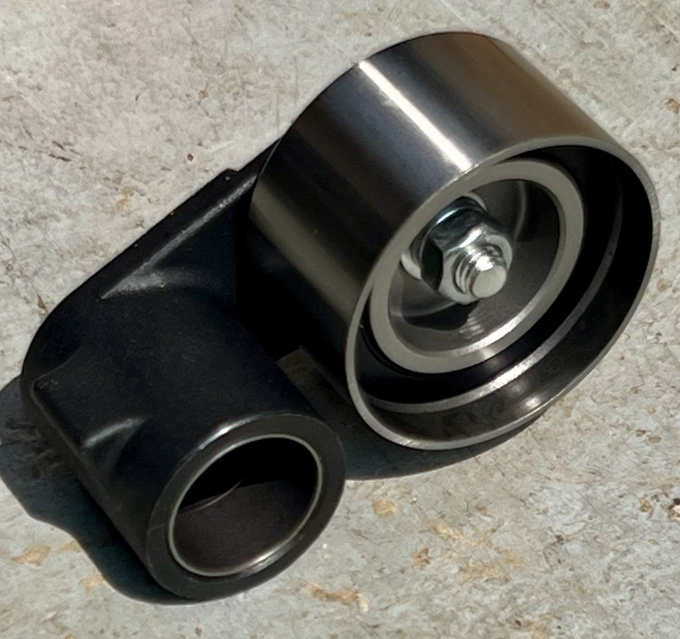 Ajustador de correa de distribución del motor Honda 14510-P8A-A01, Cloyes 9-5474 Foto 2 de 4