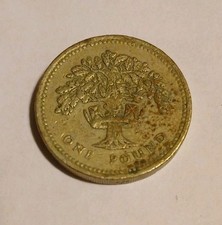 1987 Queen Elizabeth II One Pound Coin With English Oak Tree On Reverse Side 