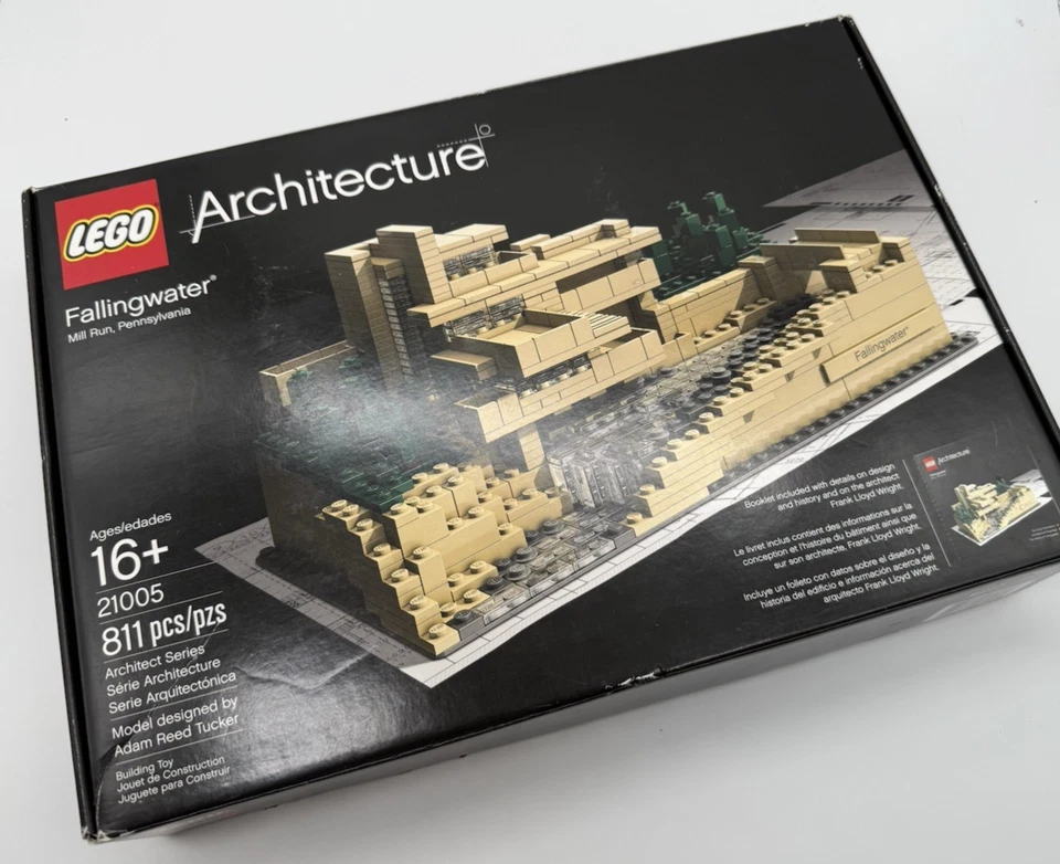 LEGO ARCHITECTURE - FALLINGWATER 21005 COMPLETE WITH ORIGINAL MANUAL AND BOX - Image 3 of 4