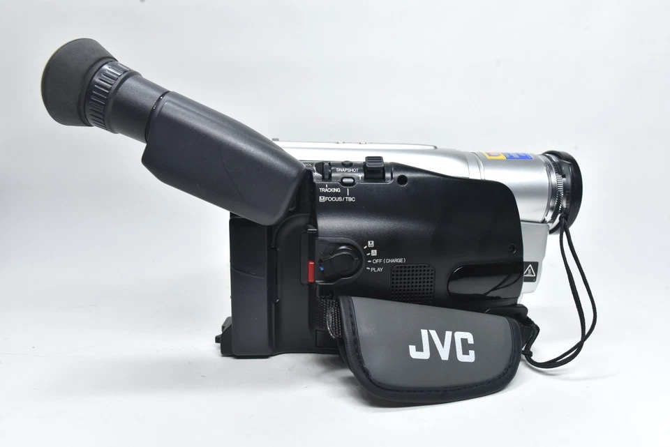 JVC GR-SXM49 SUPER VHS-C ANALOGUE CAMCORDER - Image 4 of 4