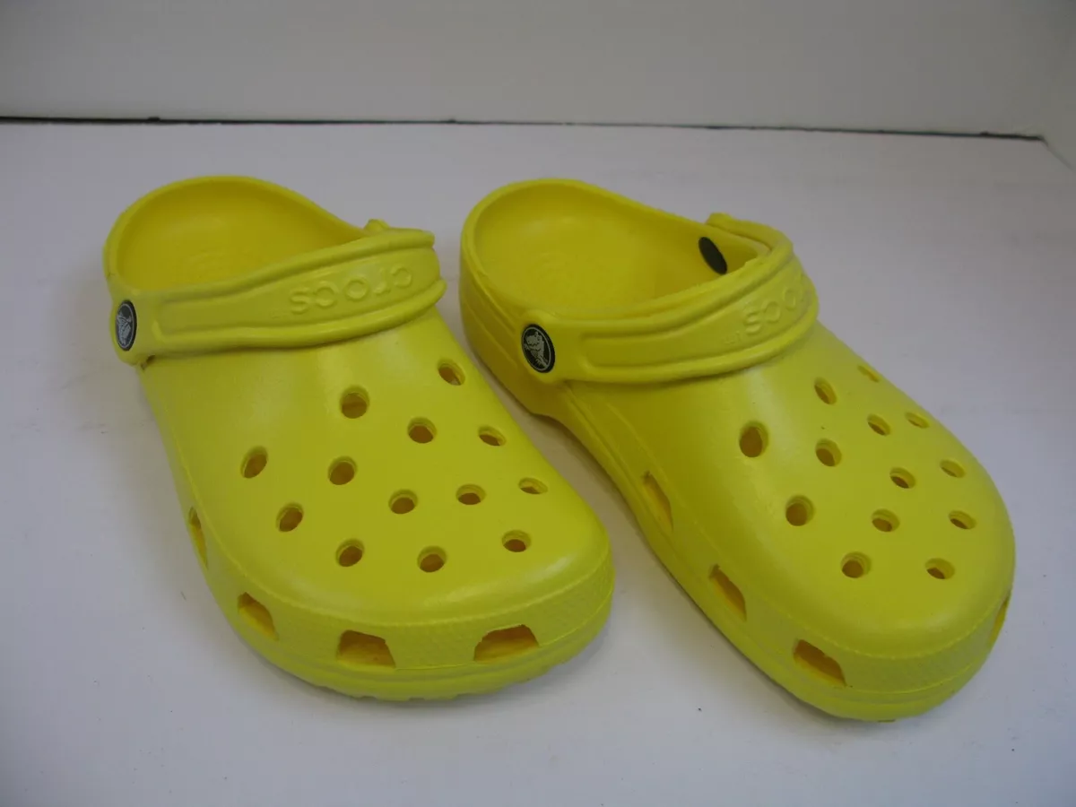 Women s Yellow Classic Crocs Size 7 eBay