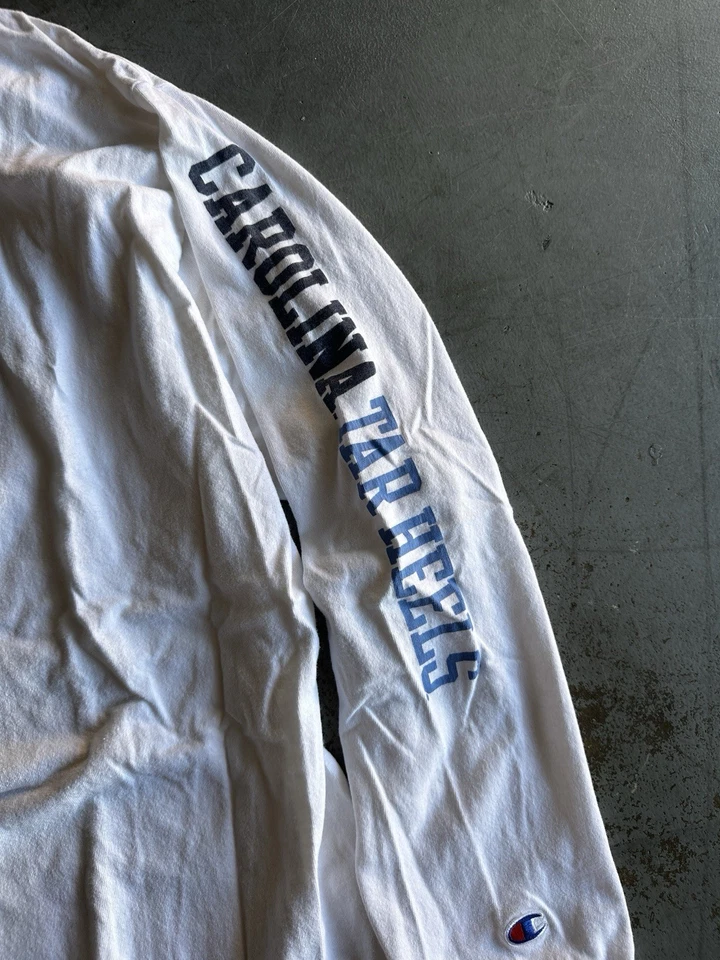 Camiseta de manga larga Champion North Carolina Tar Heels talla XL para hombre Foto 2 de 3