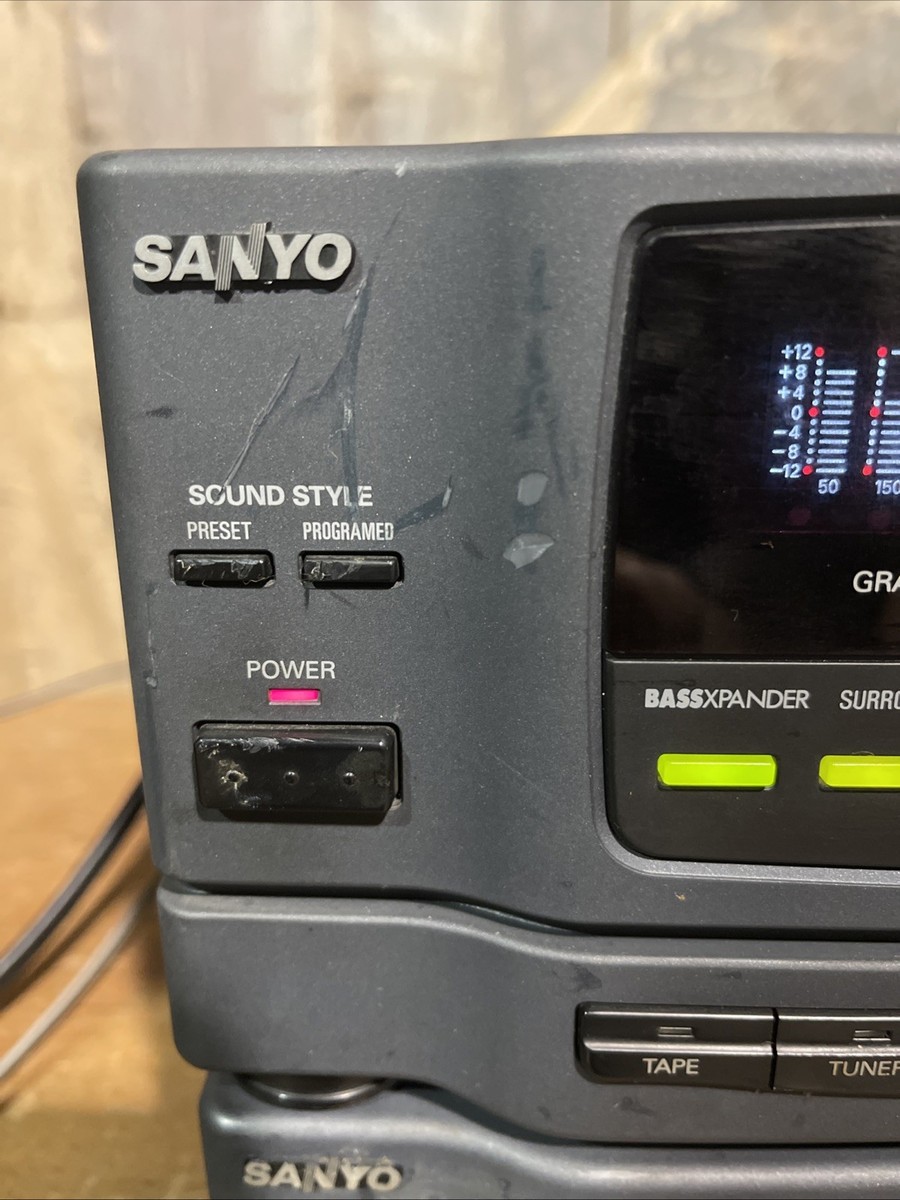 Sanyo DC-T55 Amplifer CD Player Graphic Equalizer Spectrum
