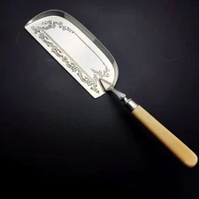 Vassoio paletta briciole da tavolo placcato argento edoardiano Sheffield 1905 manico finto osso