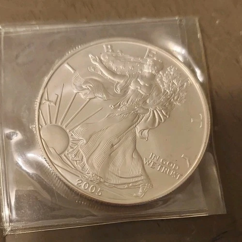 New ListingU.S. Mint American Eagle 2005 Silver Coins Lot 3x 1 oz .999 Fine Total 3 oz