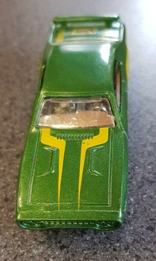 hot wheels chrysler group LLC 2011 v5294 GREEN with YELLOW STRIPES