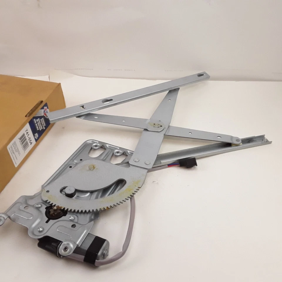 Front Left Window Regulator & Motor Fits Dodge Intrepid Chrysler 300M 1998-2004 - Image 3 of 4