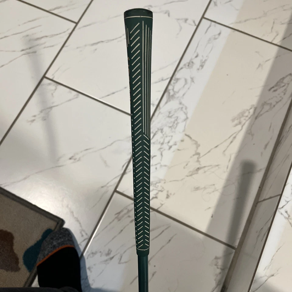 Golfsmith Lady Classic 7 Hierro / Derecha / Damas Acero ~ 34.5" / Buen agarre / Foto 4 de 4