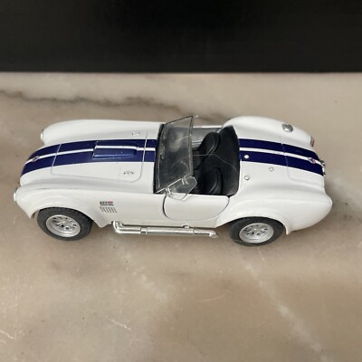 KINSMART 1965 Shelby Cobra 427 White Pull  back Action Diecast