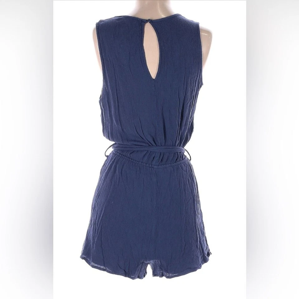 Corpiño corto cuello en V azul mameluco con comodidad elástica y detalle de encaje talla XS Foto 2 de 4