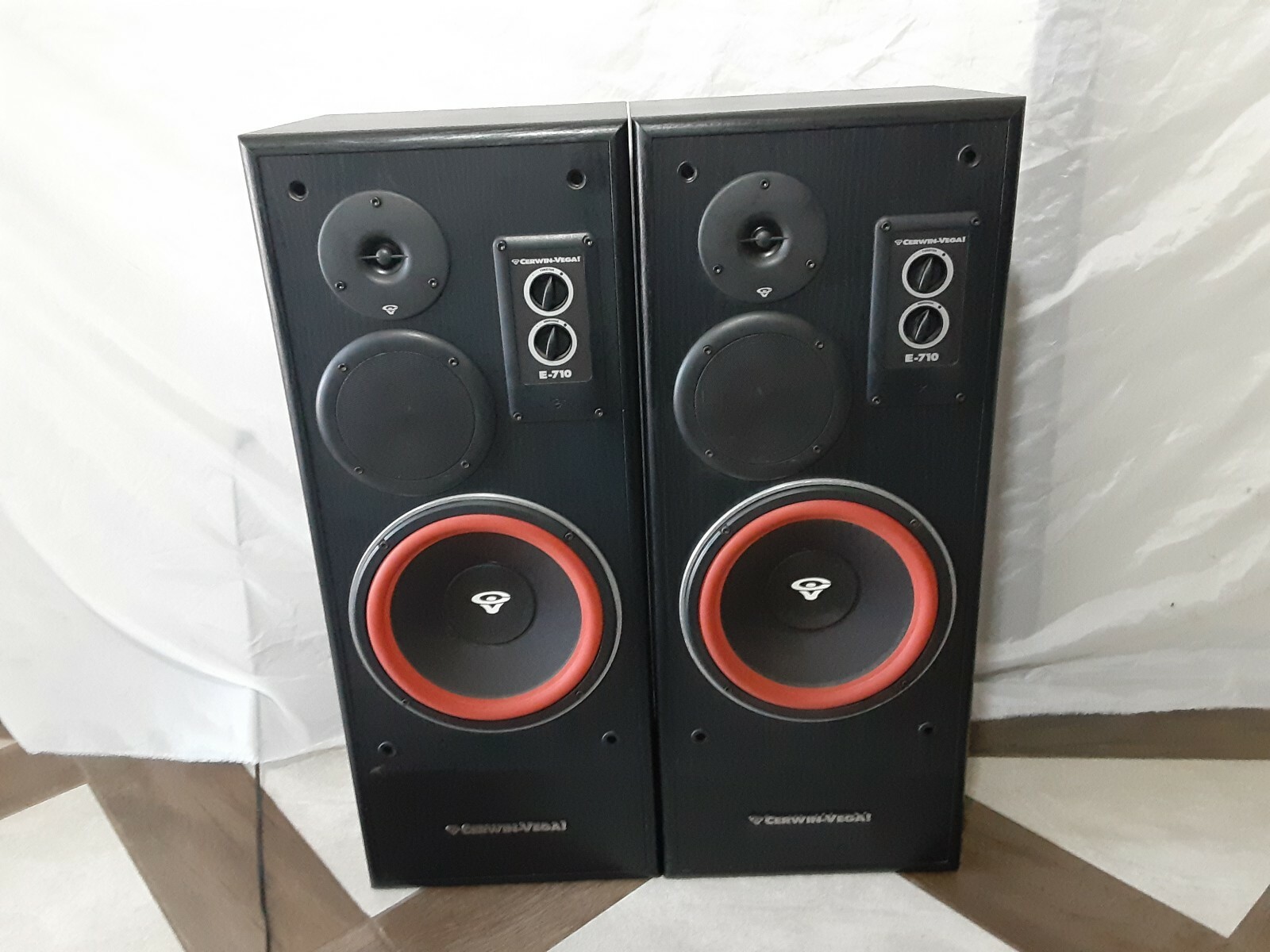 cerwin vega e710