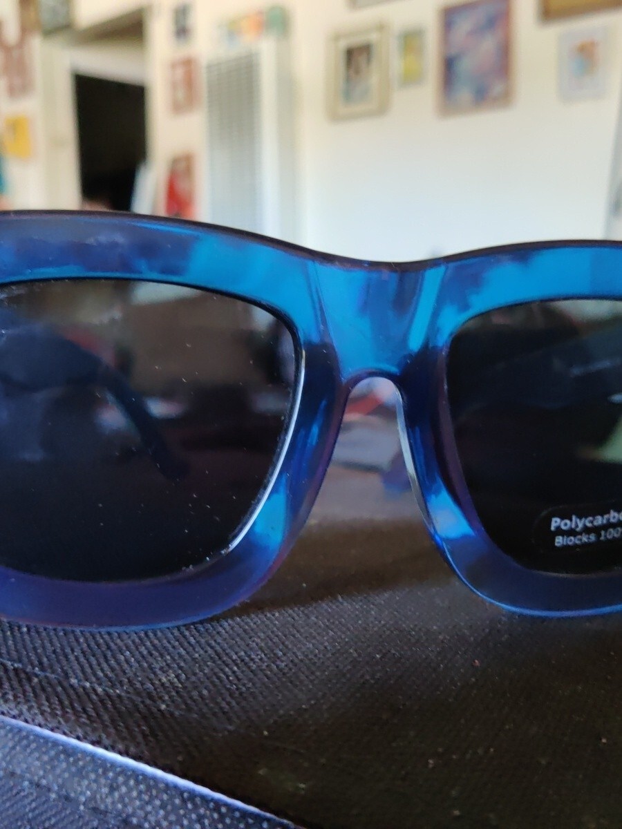 Stylish UV protection sunglasses for men-image