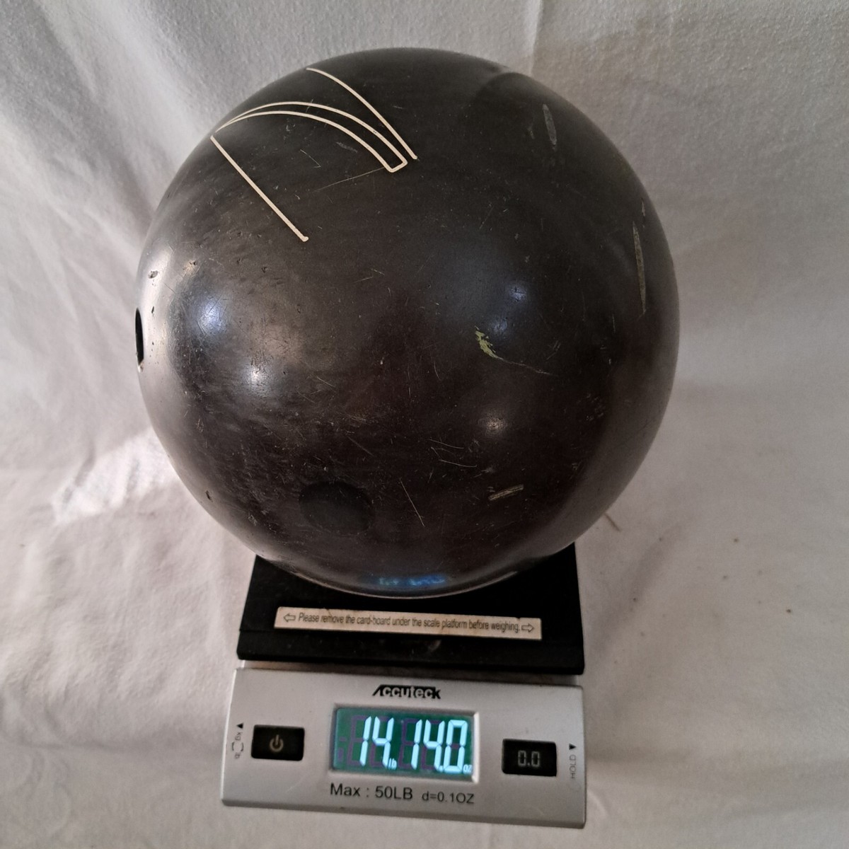 Preowned Vintage Brunswick Z Zone Bowling Ball 14 lb 14 oz Preowned Vintage Brunswick Z Zone Bowling Ball 14 lb 14 oz