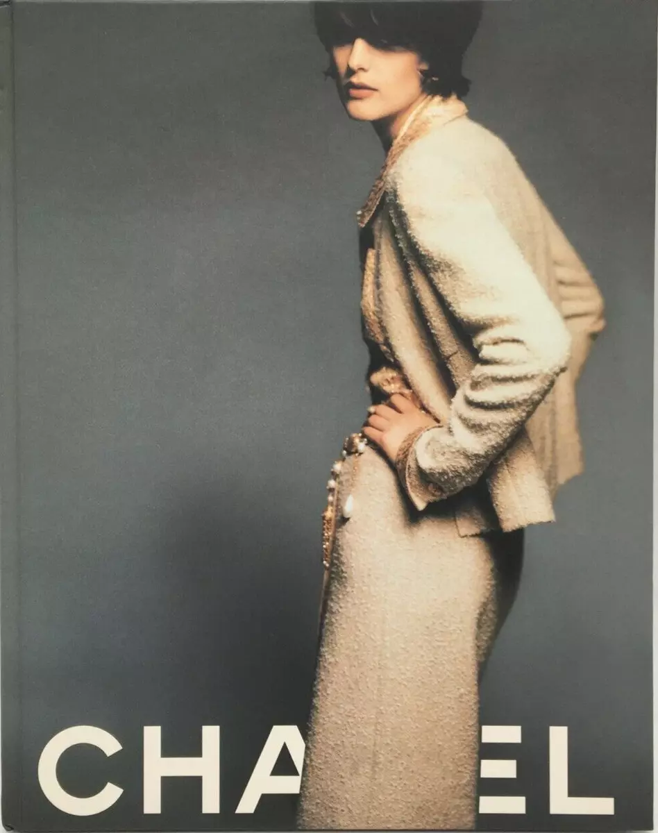 CHANEL Catalog Book FALL - WINTER 1996 - 1997 COLLECTION From Japan