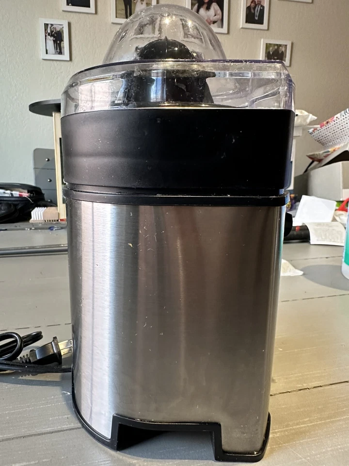 Cuisinart Citrus Juicer Model CCJ-500 Foto 4 de 4