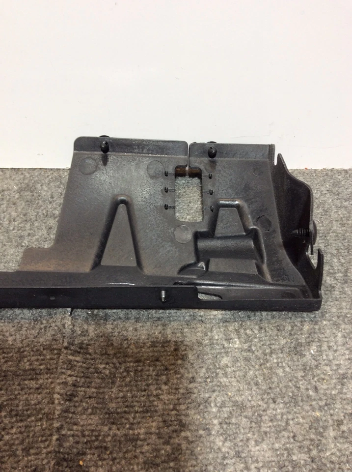 NEW OEM 2017 Ford F-250 F-350 F-450 F-550 Super Duty Air Deflector HC3Z8310D - Image 2 of 4