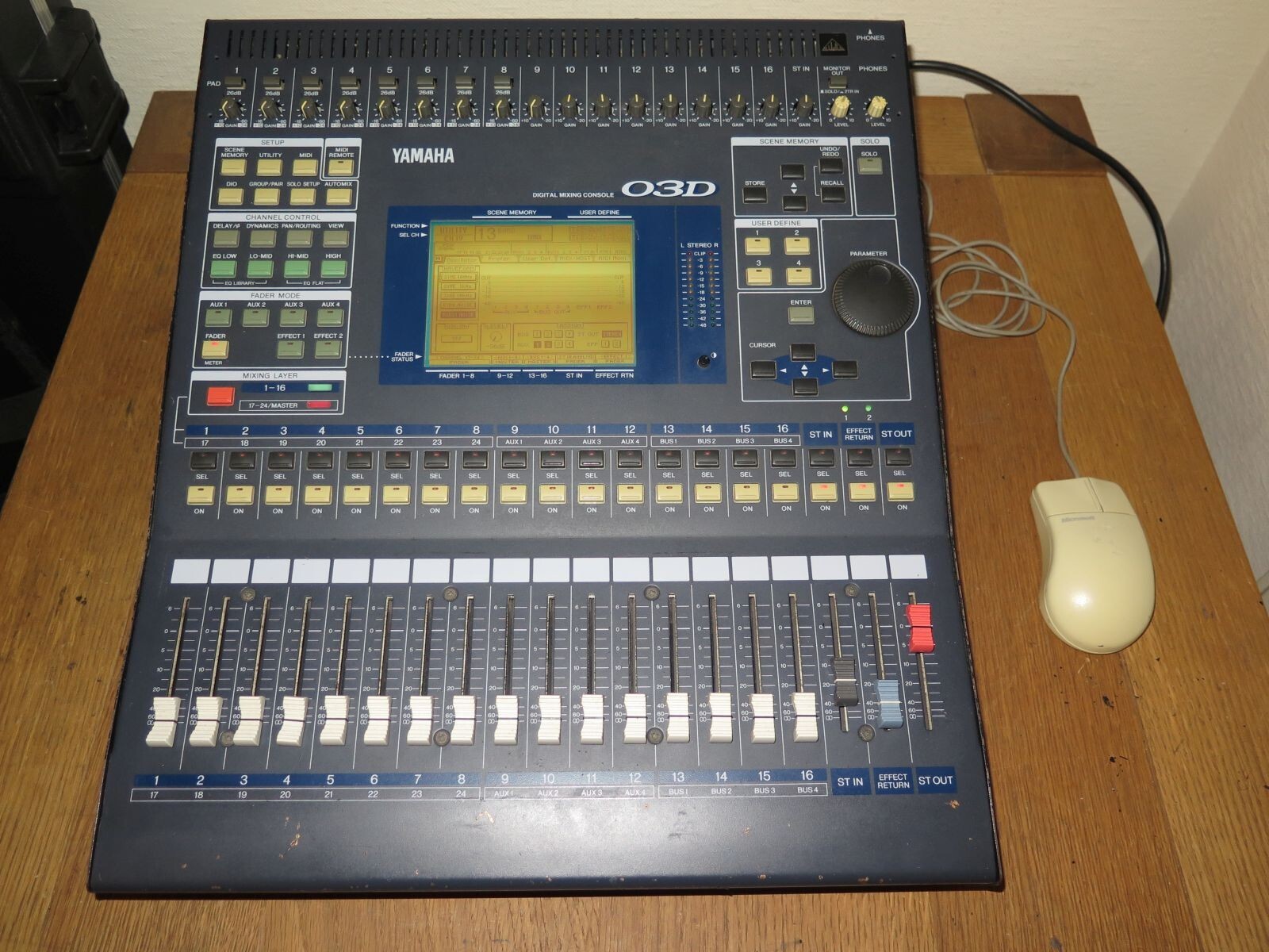 Yamaha O3D 16channel sound digital/analog mixer with flight case
