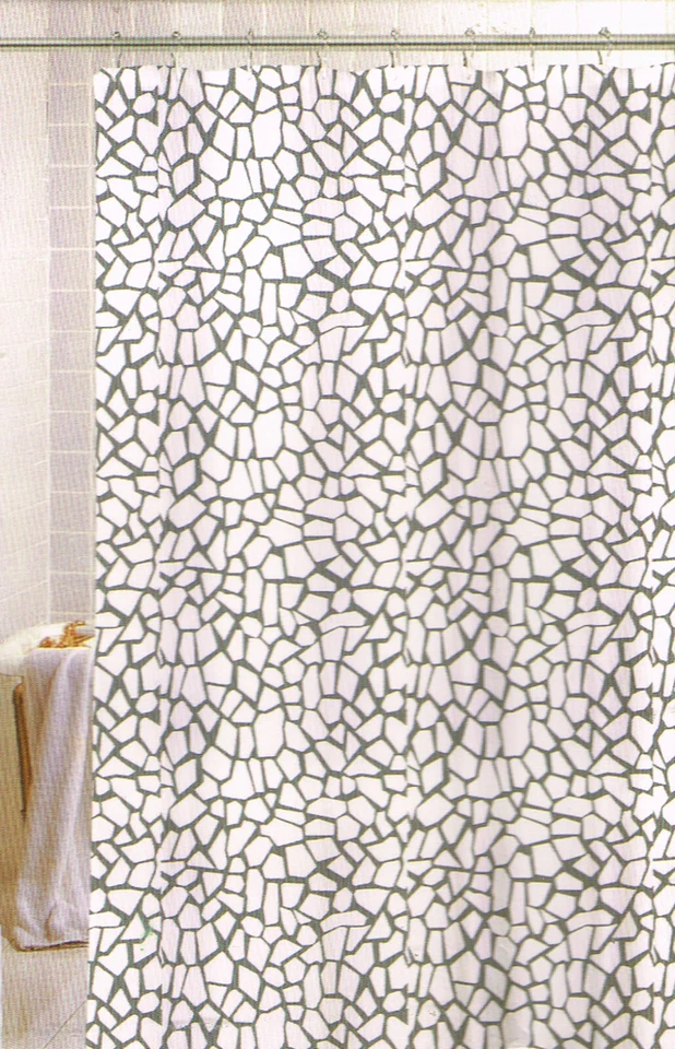 Cortina de ducha de vinilo Peva esmerilado mosaico craquelado plateado tamaño estándar 70"x72" Foto 2 de 2